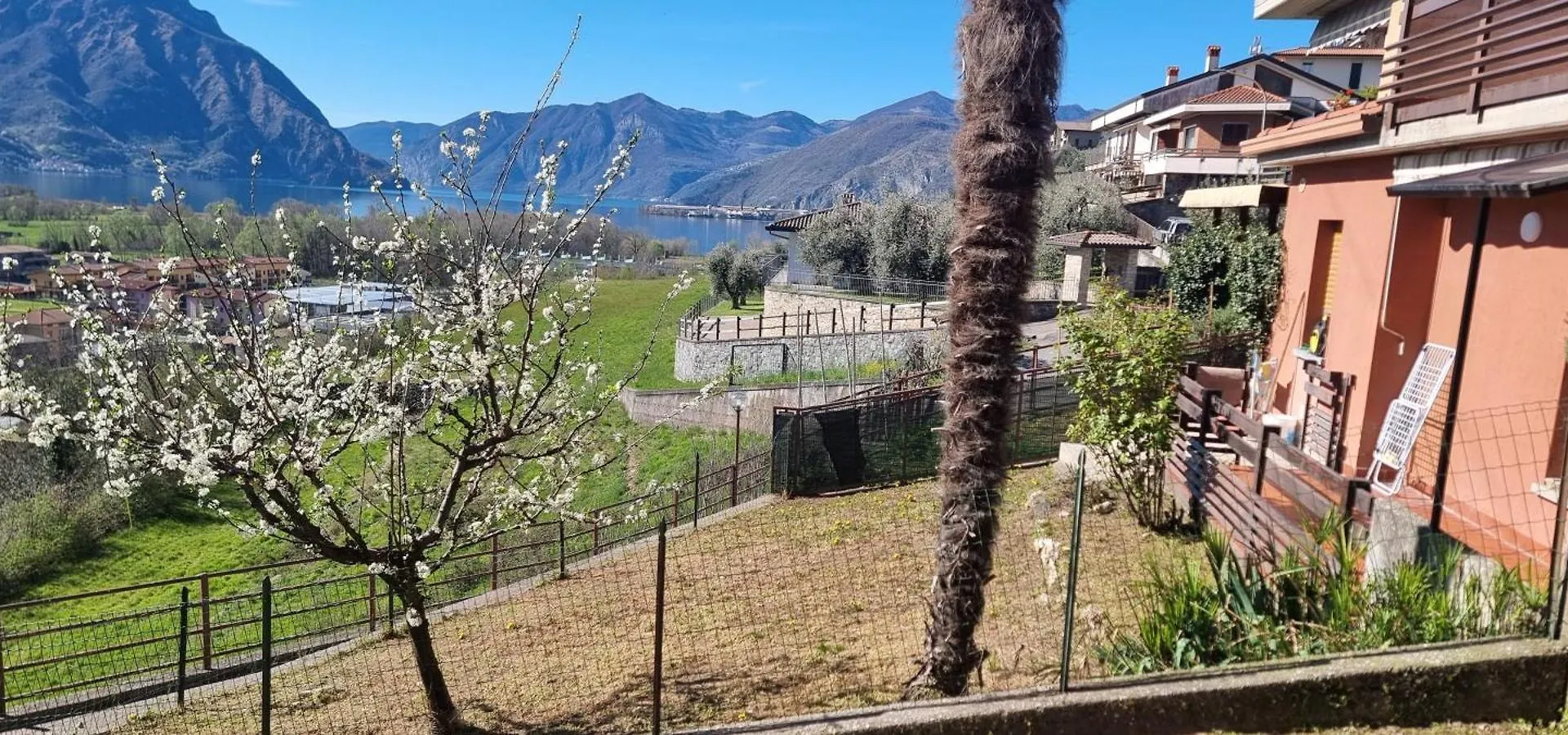 Casa Betty Apartment Costa Volpino